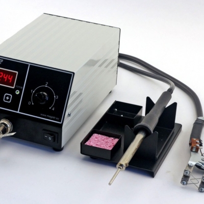 Паяльная станция Магистр Ц20-ДВ 220В без инструмента