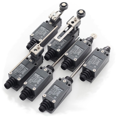 Выключатель путевой YBLX-ME/8108 с регулир. роликовой поворотн. штангой 443022